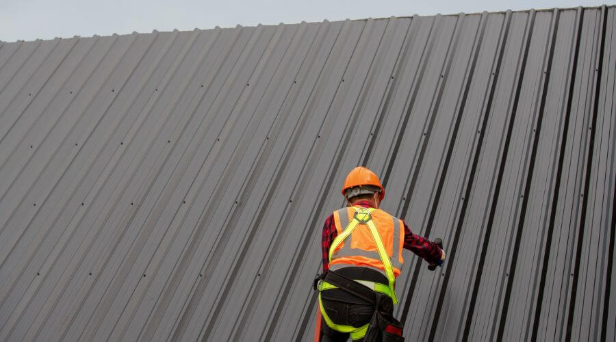 Professional metal roof installation services in East Bernstadt, KY